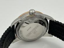 Load image into Gallery viewer, Breitling Superocean Heritage B20 Automatic 46. Selling in the store only or contact us.
