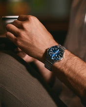 Load image into Gallery viewer, BULOVA Marine Star 98B466 Automatic
