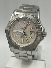 Load image into Gallery viewer, Breitling Avenger II GMT A32390.    Selling in the store only or contact us.
