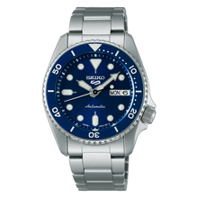 Load image into Gallery viewer, Seiko 5 Sports SKX Series SRPL77
